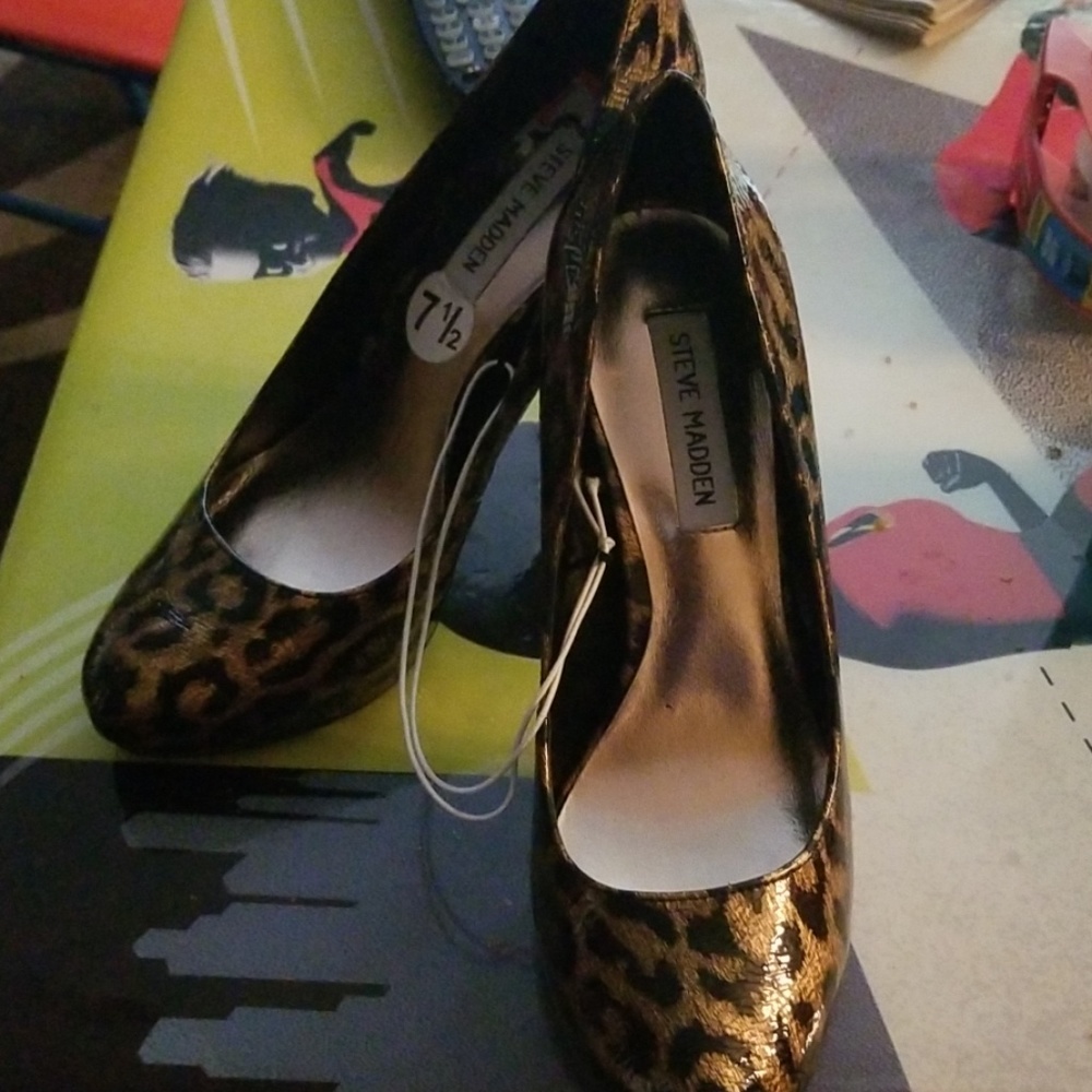 Leopard heels